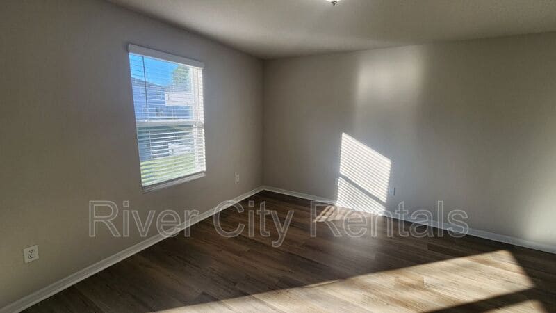 Building Photo - 6541 Sweetbay Ln