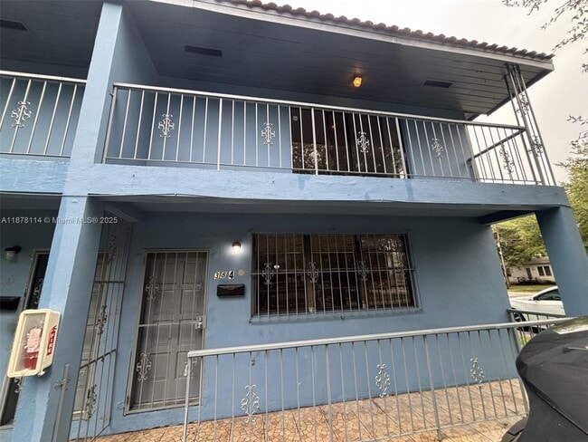 Building Photo - 384 NW 93rd St