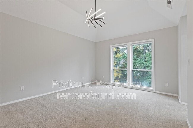 Building Photo - 7533 SW Applegate Dr