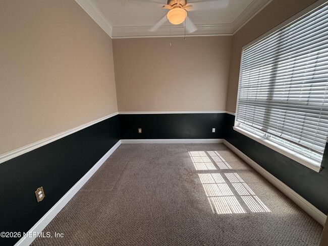 Building Photo - 14160 Fish Eagle Dr W