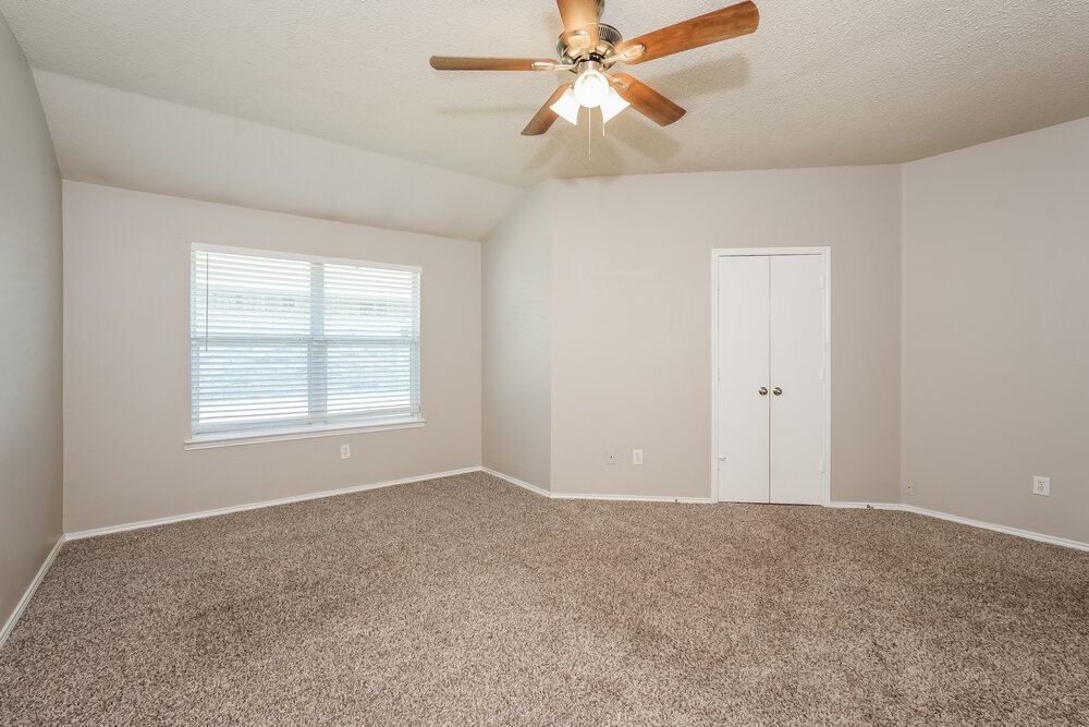 Building Photo - 604 Horseshoe Ct
