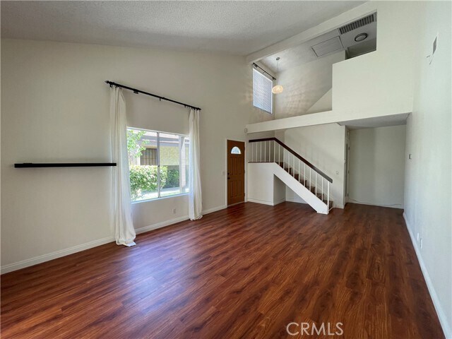 Building Photo - 5315 Village Cir Dr