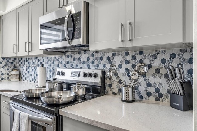 Building Photo - 10006 E Bay Harbor Dr