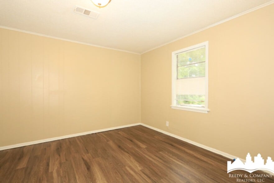 Building Photo - 158 Pickett Rd