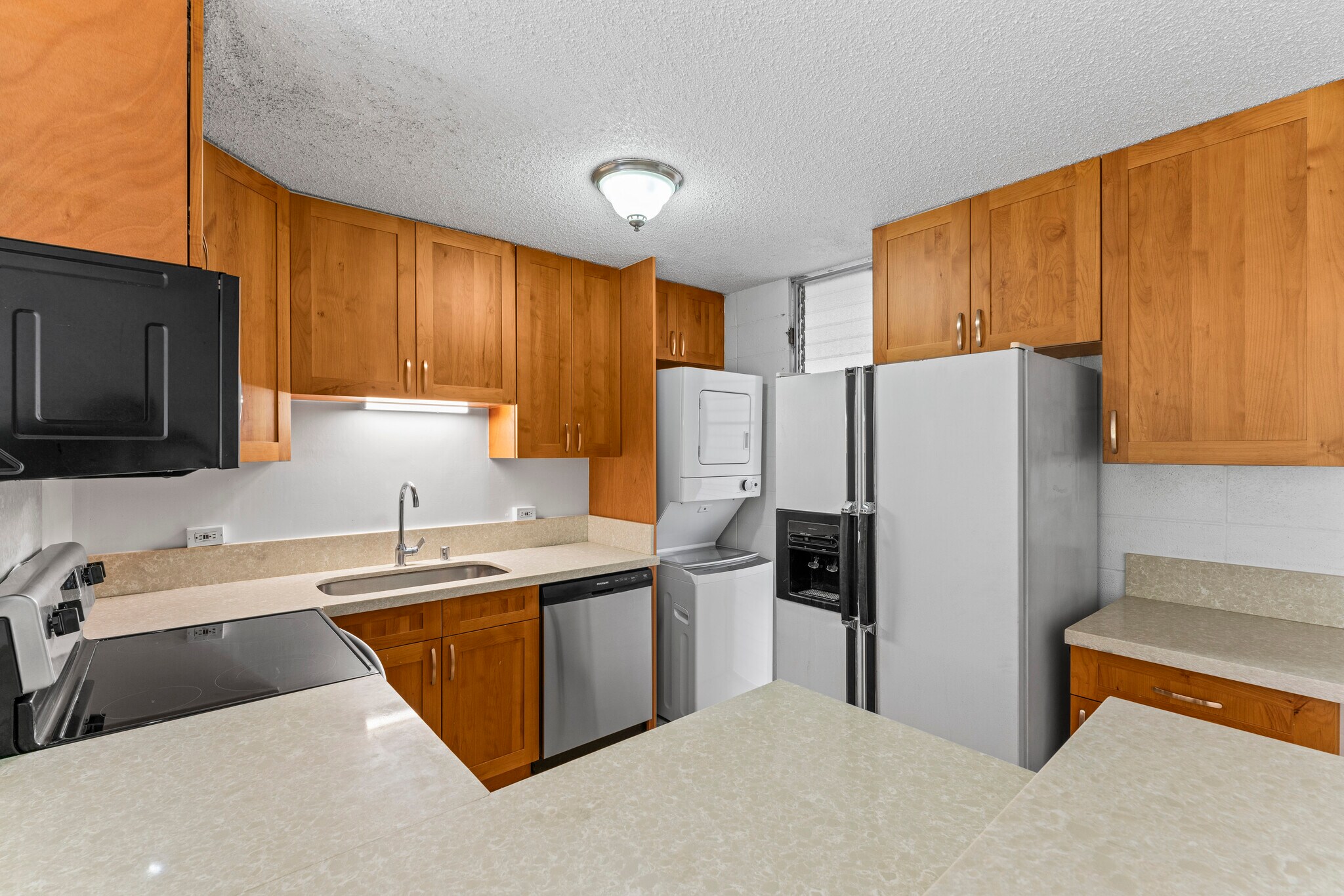 Comes with a dish washer, stacked laundry washer/dryer. - 95-2031 Waikalani Pl