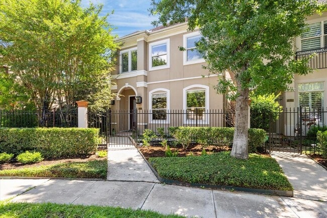 Building Photo - 5512 Val Verde St