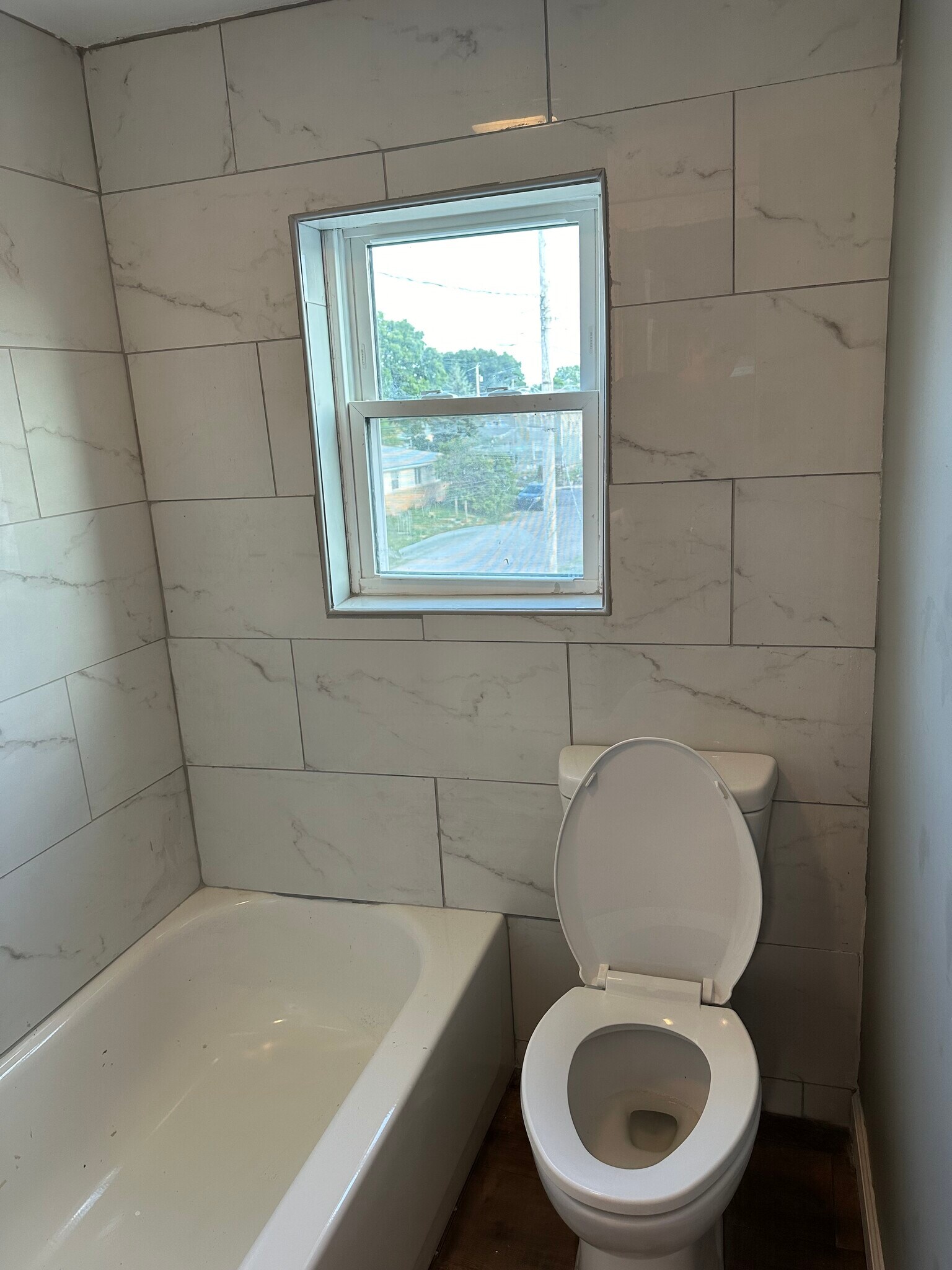 Building Photo - 629 Sheldon Ave