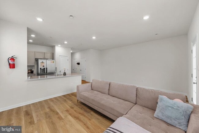 Building Photo - 39 Nelsons Wy