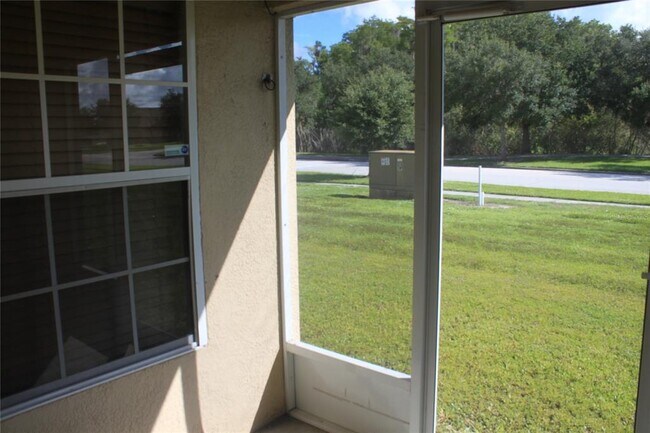 Building Photo - 3020 Eagle Crossing Dr
