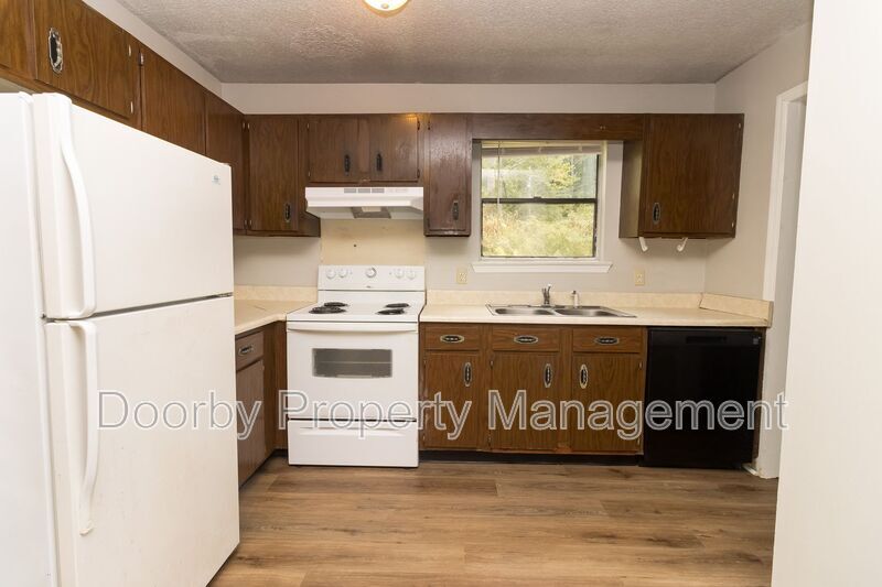 Building Photo - 93 Nicole Ln.