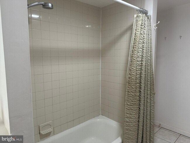 Building Photo - 2 Titus Ave