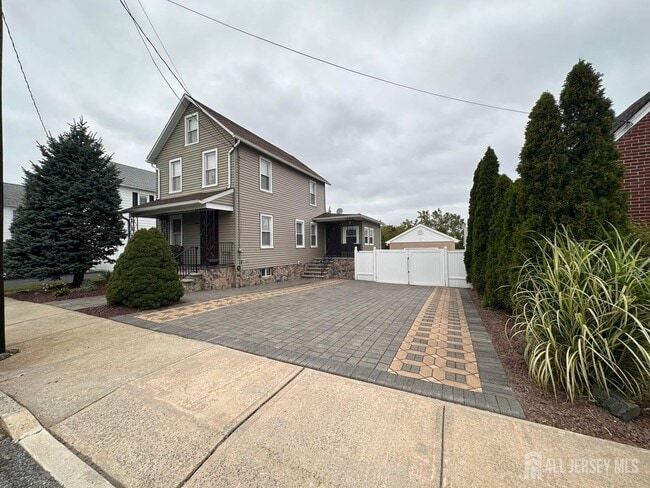 Building Photo - 13 Idlewild Ave
