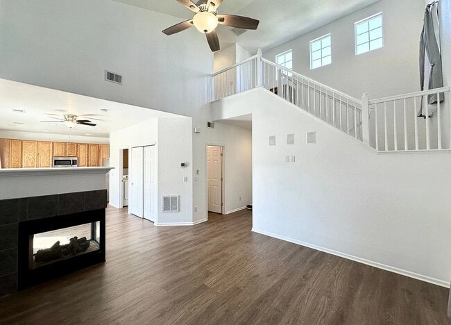 Building Photo - 2434 E 127th Pl