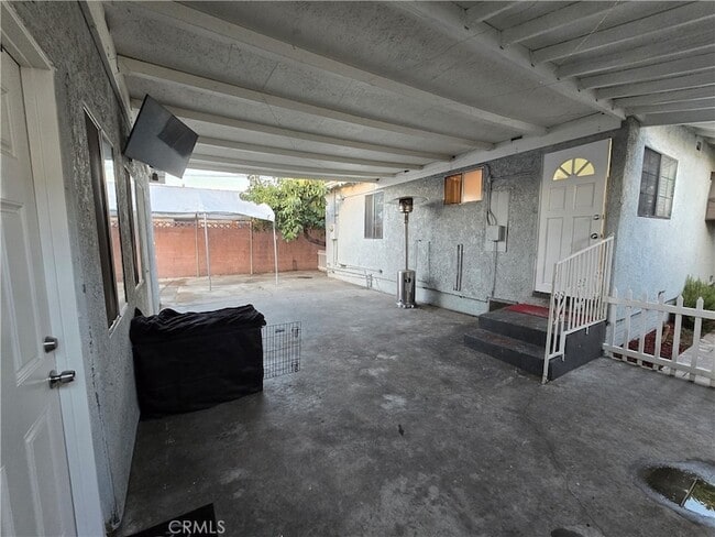 Building Photo - 1405 Simmons Ave