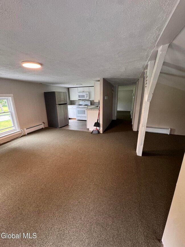 Building Photo - 123 Guideboard Rd