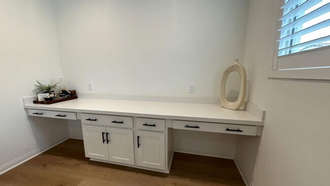 Building Photo - 25059 Sand Wedge Dr
