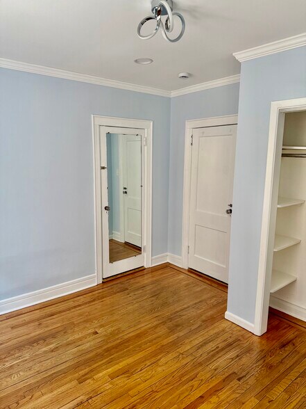 Building Photo - 66 Grant Ave