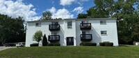 Building Photo - 1000 Valley View Ln