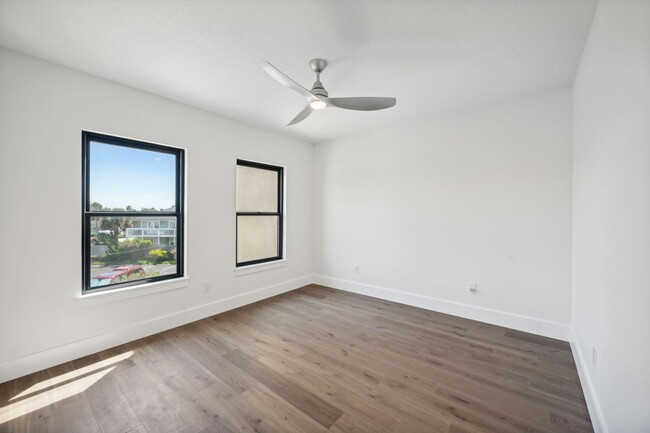 Building Photo - The townhome with ocean views from every room