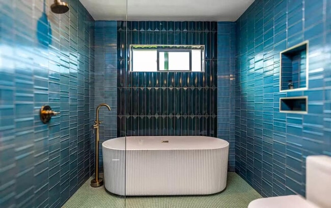 Building Photo - 30185 Vía Maria Elena