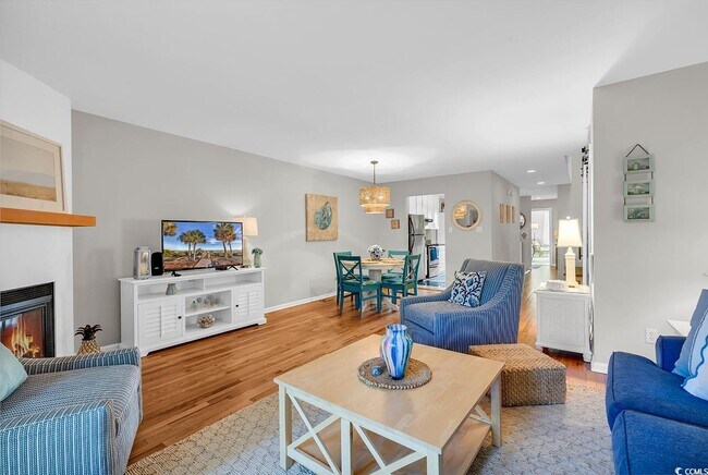 Building Photo - 4000 Fairway Lakes Dr