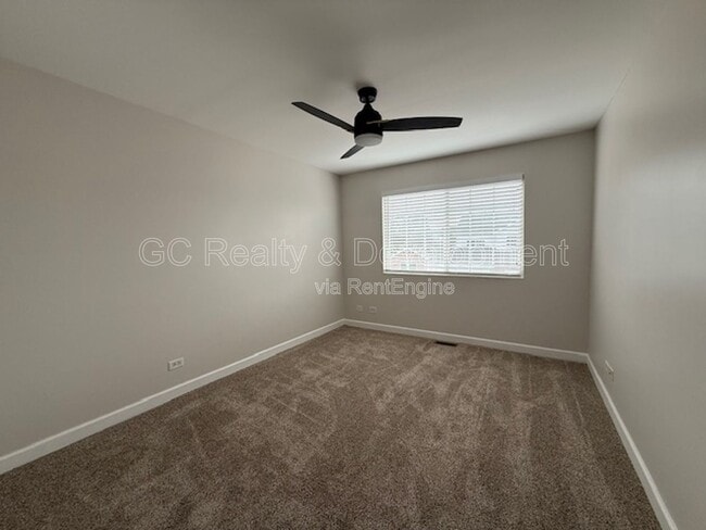 Building Photo - 267 Capitol Dr