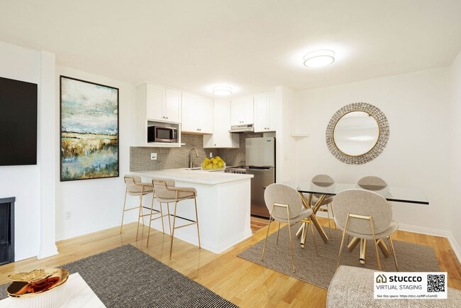 Interior Photo - West Knoll Plaza Apartments