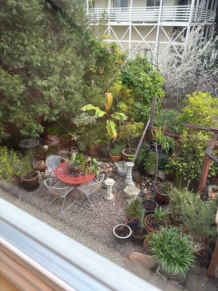 Building Photo - 1735 Germaine Ct