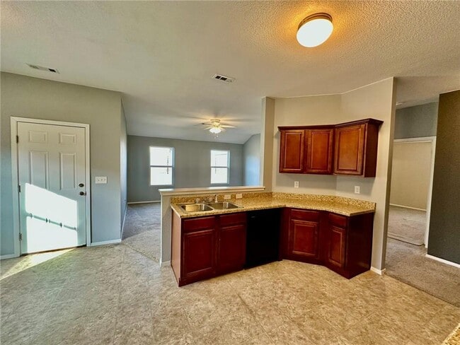 Building Photo - 816 NW 68th Ave