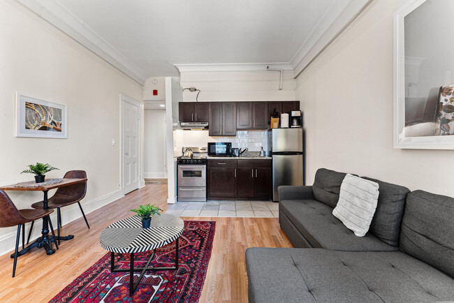 Building Photo - 62 Boylston St