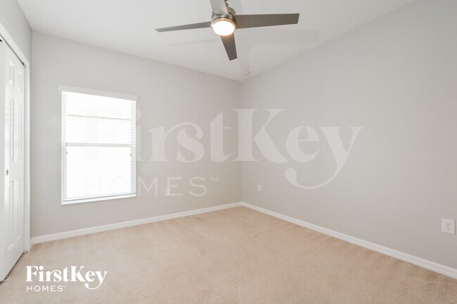 Building Photo - 606 Black Eagle Dr