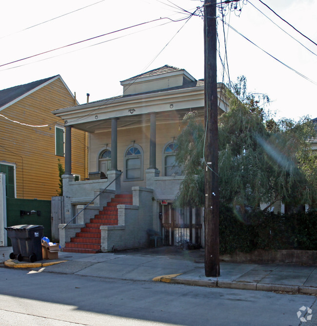 Building Photo - 1812-1814 N Rampart St