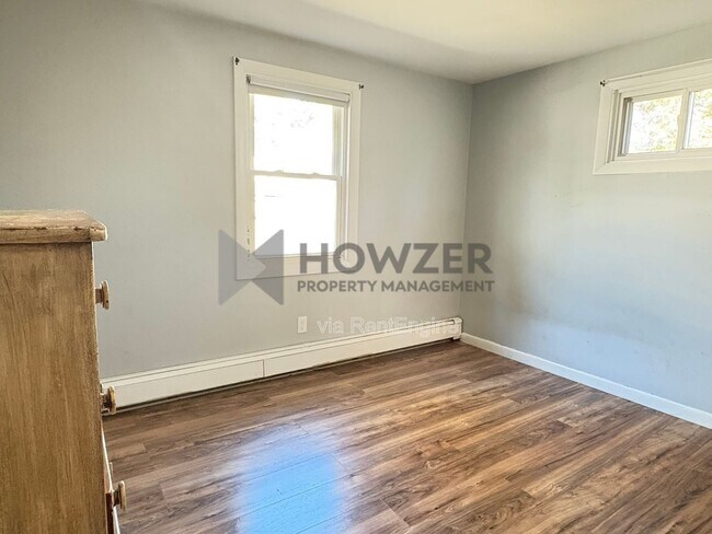 Building Photo - 20 Ellis Dr