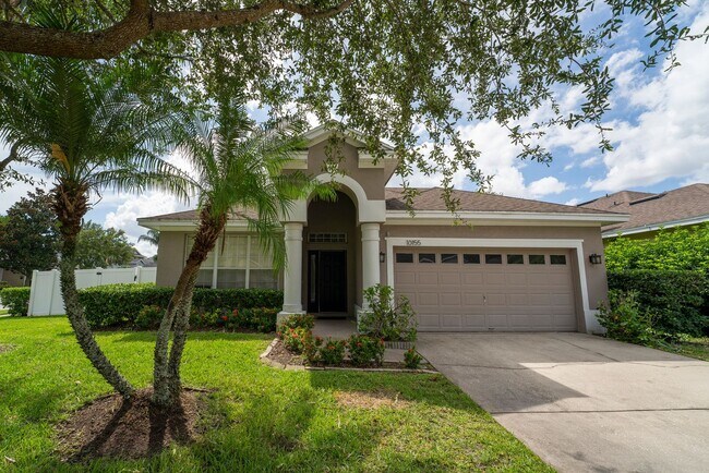 Primary Photo - Cute and Spacious 3/2 Home with Bonus Room...