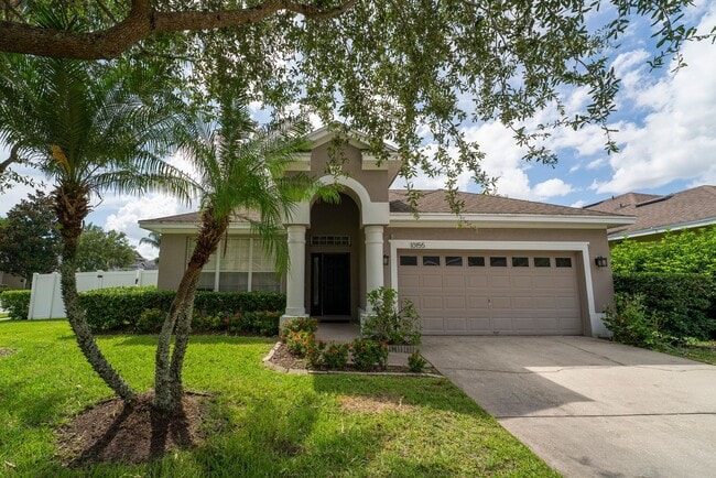 Primary Photo - Cute and Spacious 3/2 House w/Bonus Room i...