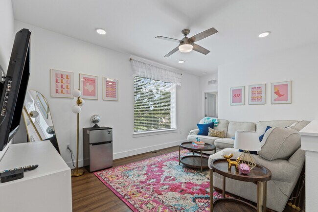 Building Photo - 3315 S University Dr