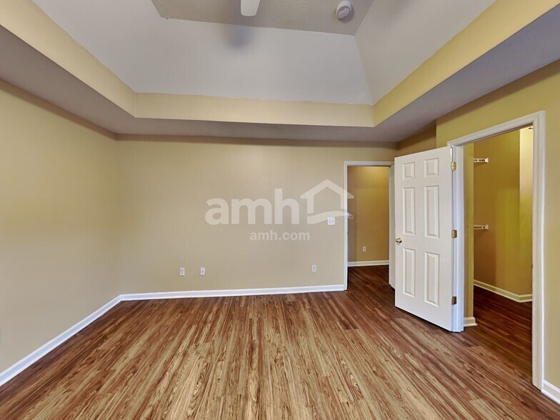 Building Photo - 435 Rocky Crest Dr