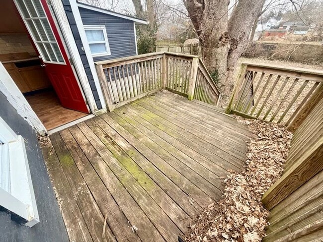 Building Photo - 1422 N Limestone