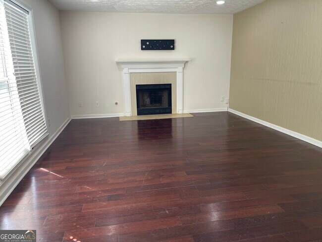 Building Photo - 1480 Walnut Hill Cir