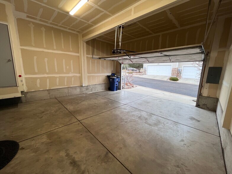 Building Photo - 1888 Reilly Grv