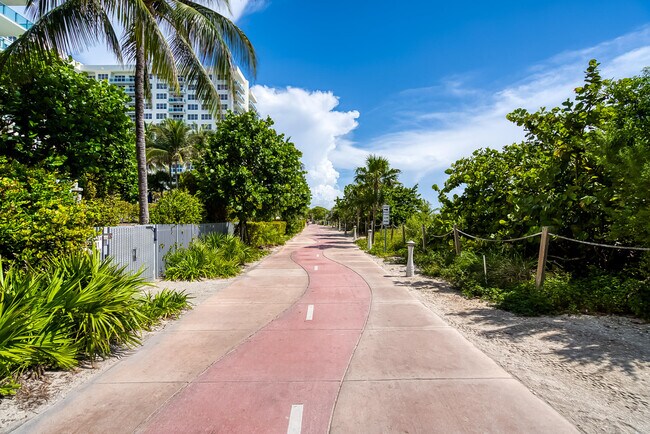 Building Photo - 6899 Collins Ave
