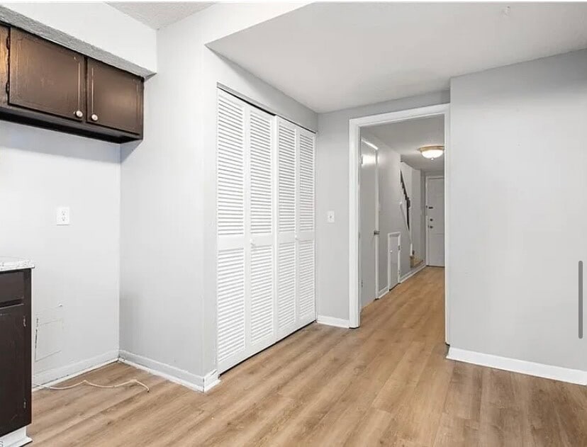 Building Photo - 514 Peele St