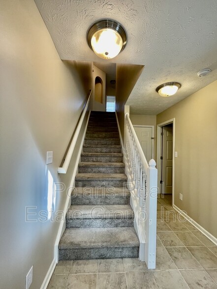 Building Photo - 11715 Anton Dr