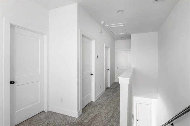 Building Photo - 12946 Rio Mariano Ln