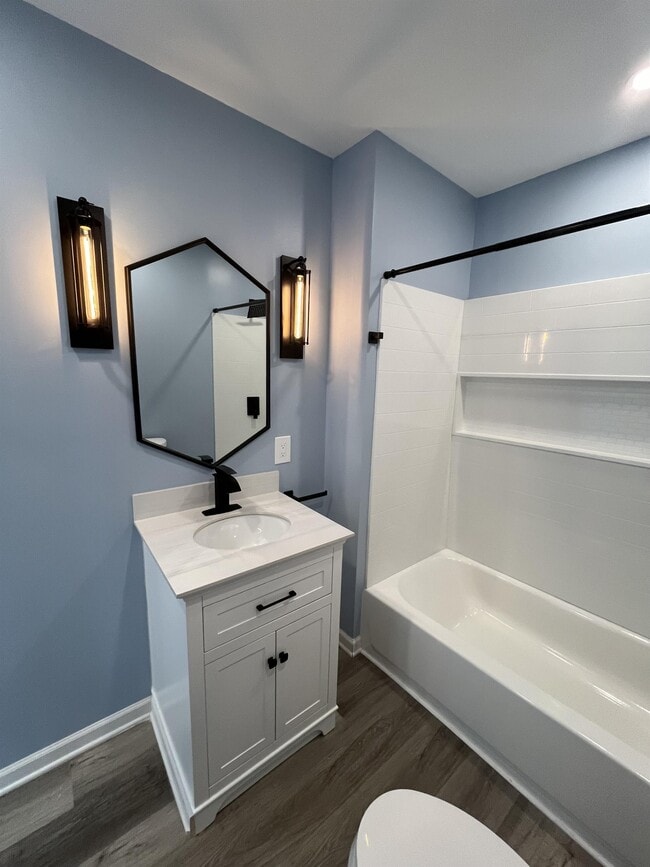 Building Photo - 8010 Sunset Heights Dr