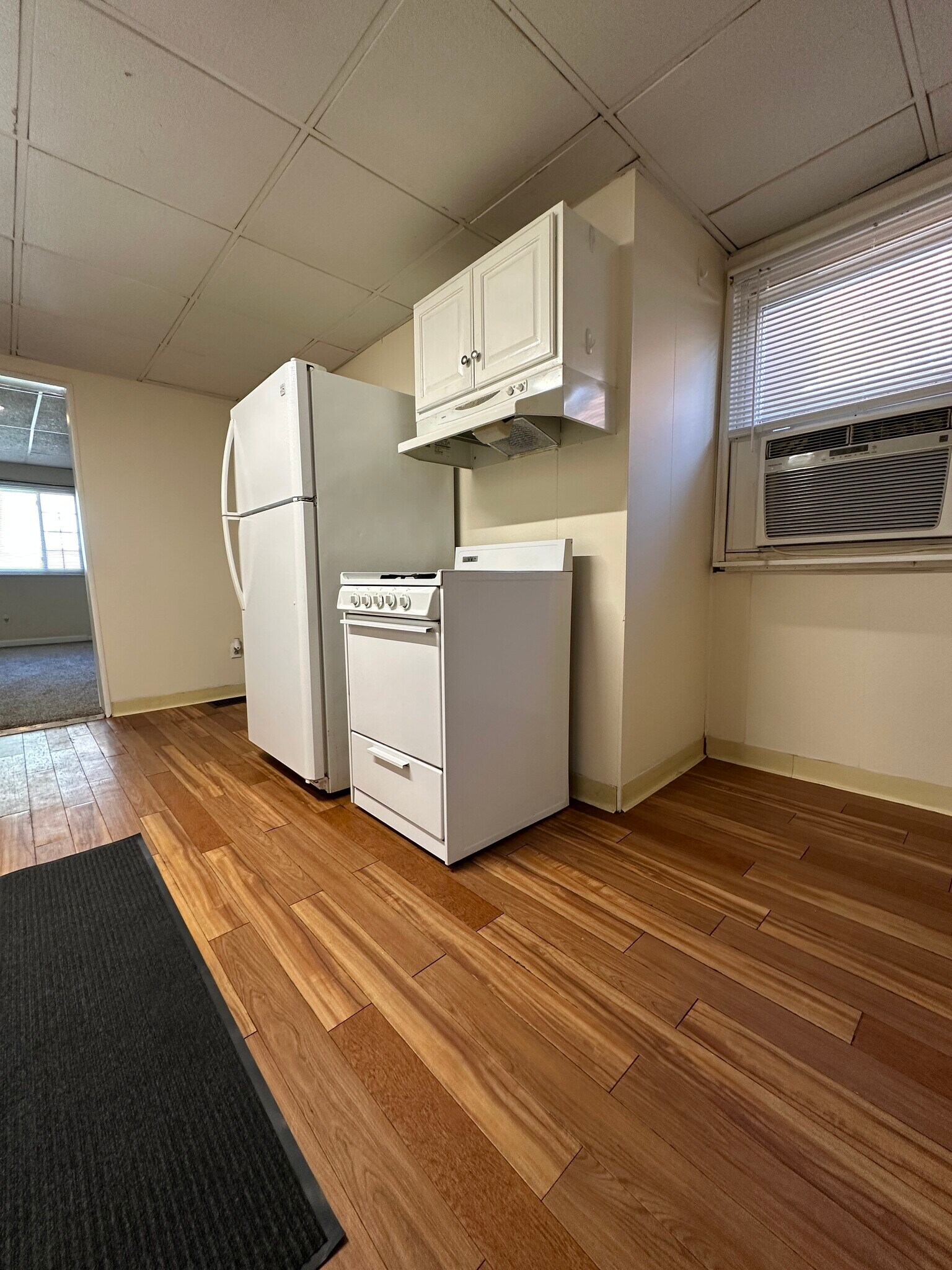 Building Photo - 134 Sherman St