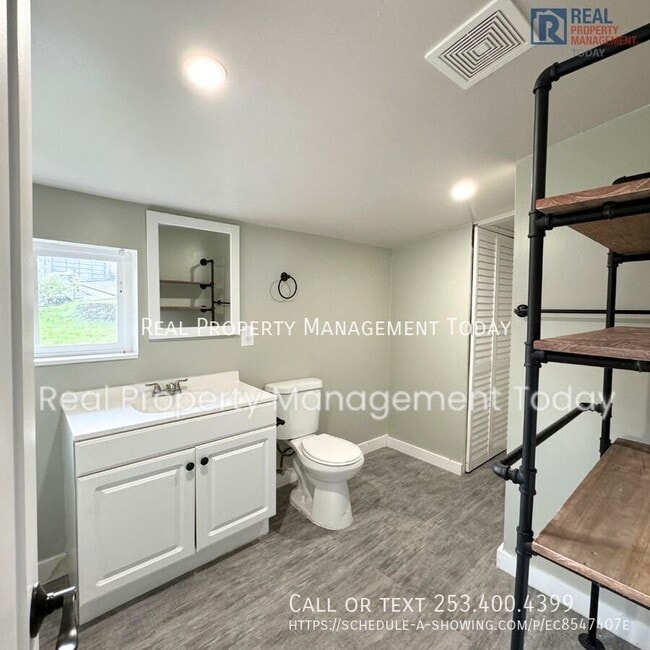 Building Photo - 4614 S Alaska St