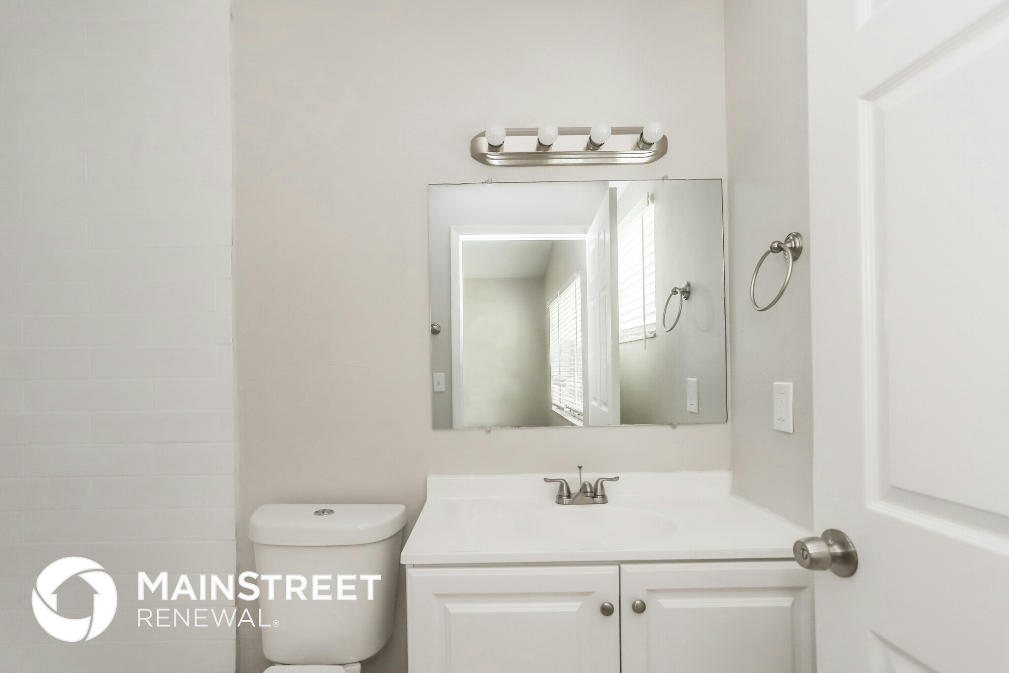 Building Photo - 3945 37th St Ct W