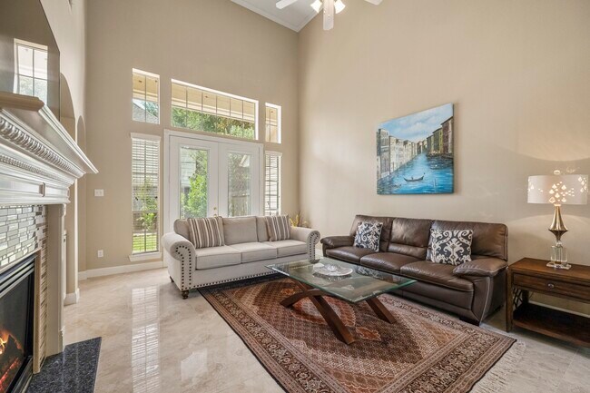 Building Photo - 6830 Jasmine Pl