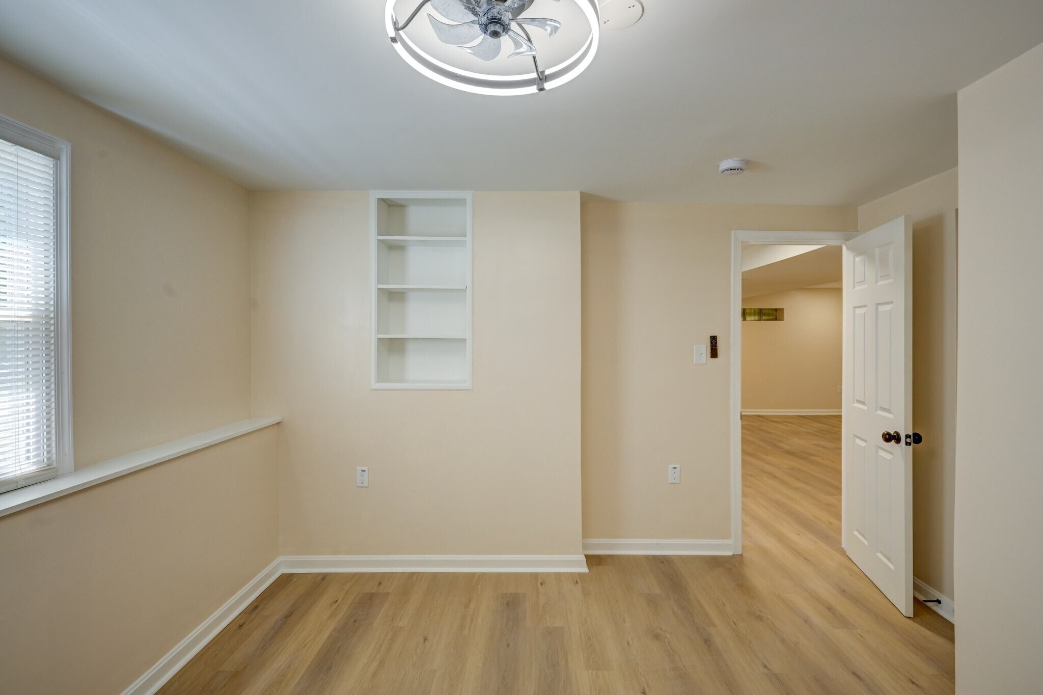 Building Photo - 3714 Pinewood Ave